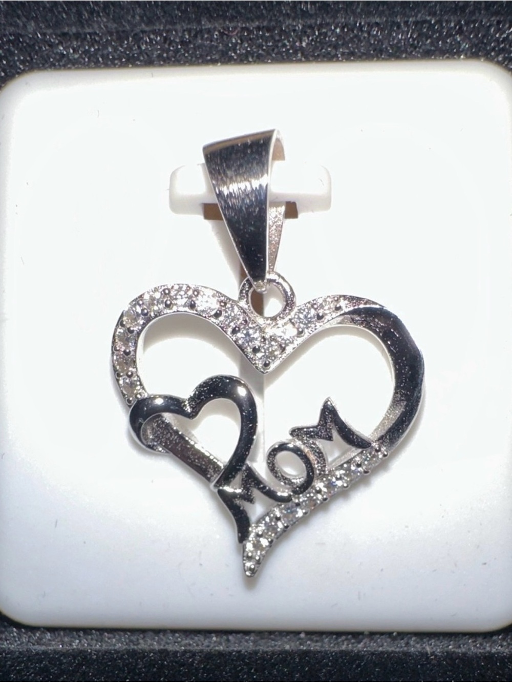 NWT .925 Sterling Silver Moissanite Mom Heart Pendant Necklace .25CTW $300